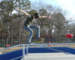 For those who want to enjoy skateboarding or any other dry sport, the park offers a skateboard park alongside a playground.
